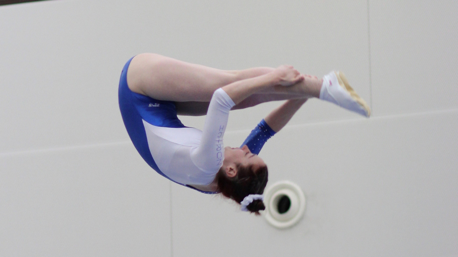 Zoe Tellenbach und Gonçalo Alves holen sich Gold an der SM Trampolin 2024