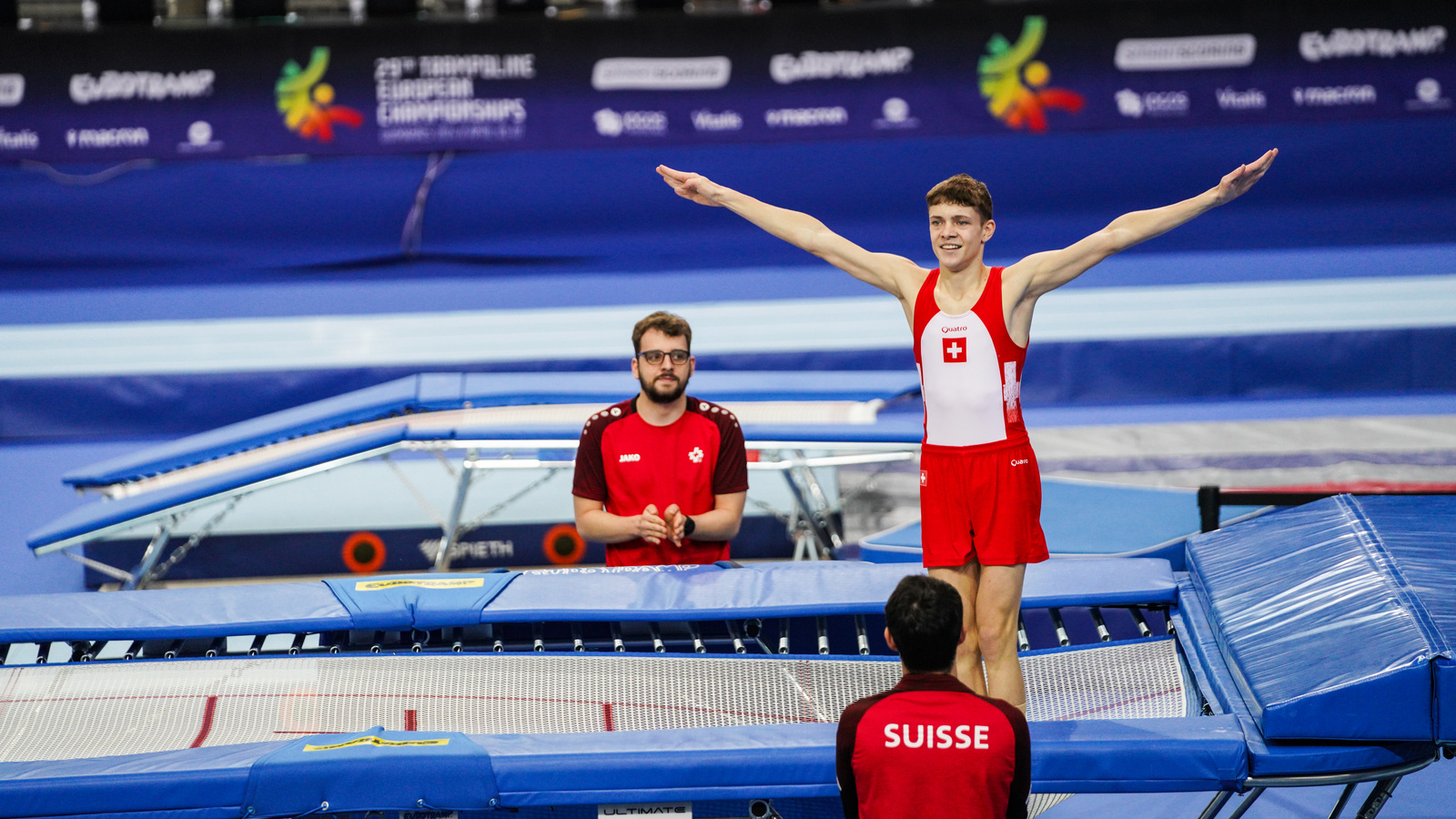 Elia Locher: Schweizer Trampolin-Turner 
vor seinem WM-Debüt in Spanien