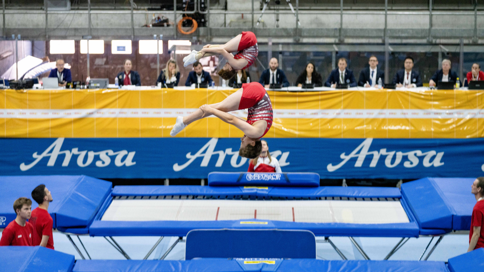 Die internationale Trampolin-Elite trifft sich in Arosa