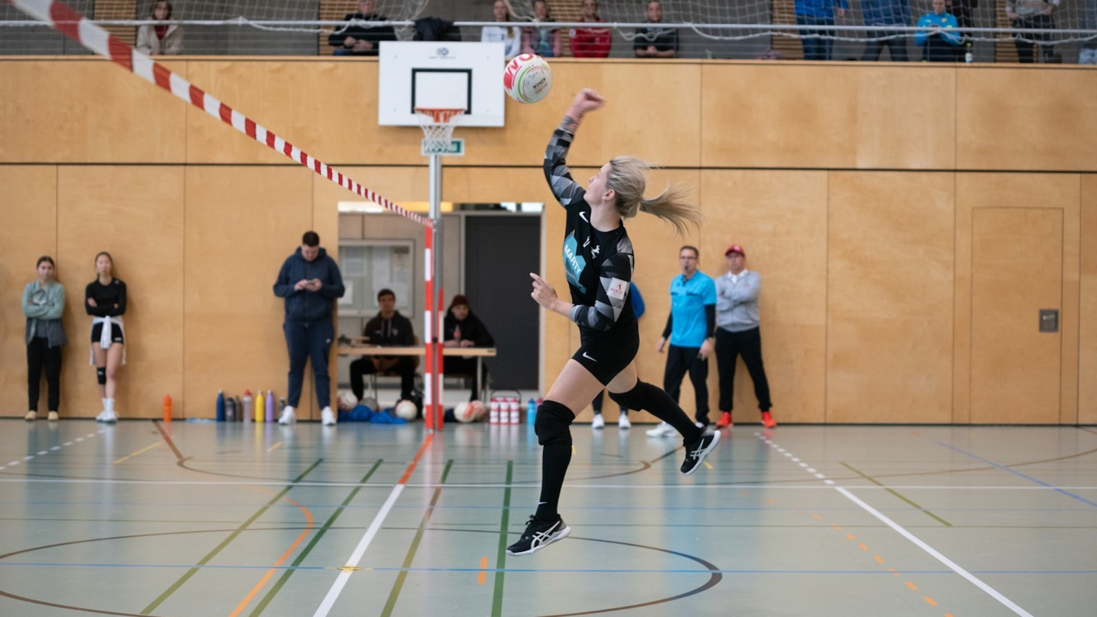 Elgg-Ettenhausen bleibt trotz Niederlage an der Spitze