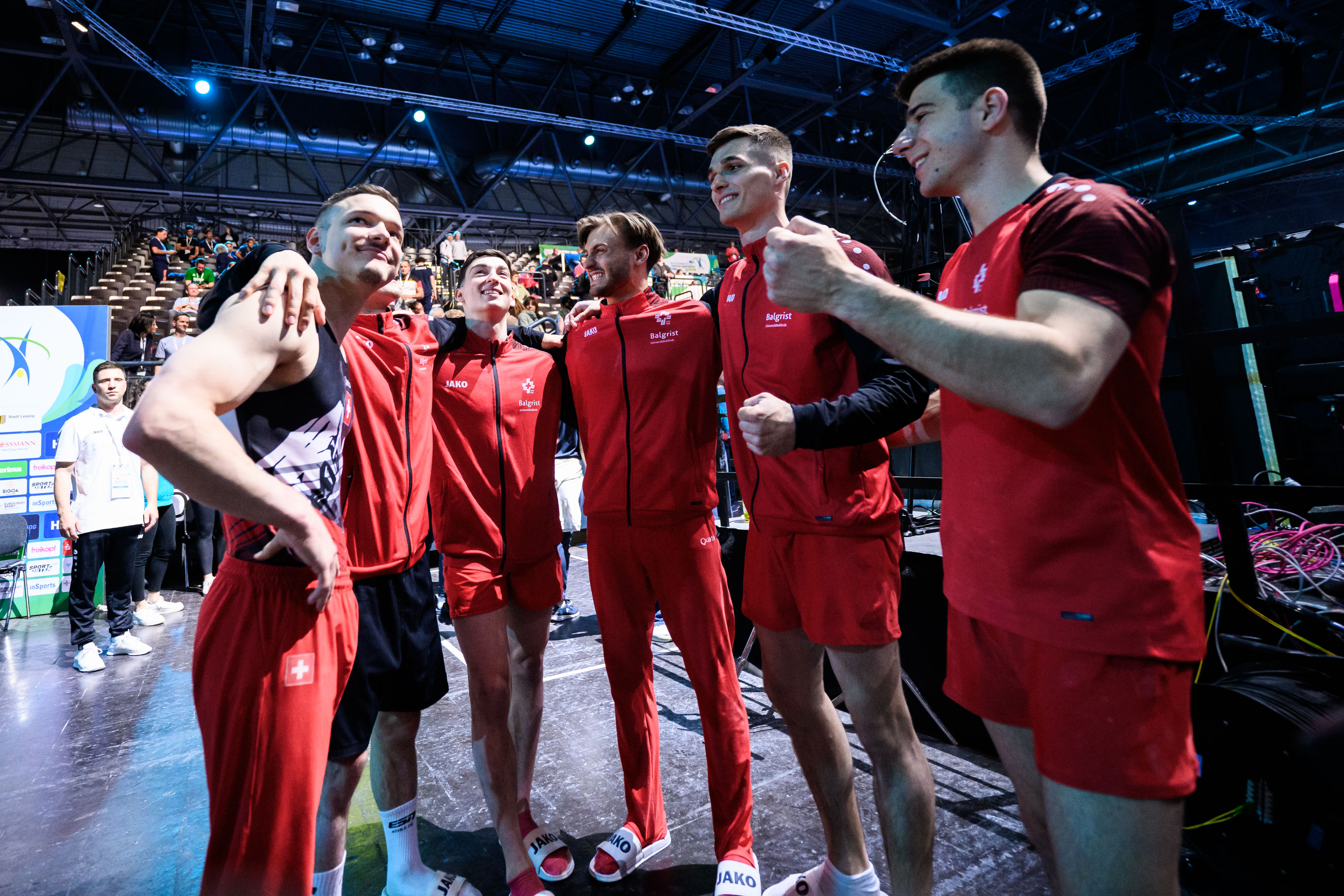 SRG halbiert, Sport verliert – Kampagne des Schweizer Sports gegen die Halbierungsinitiative