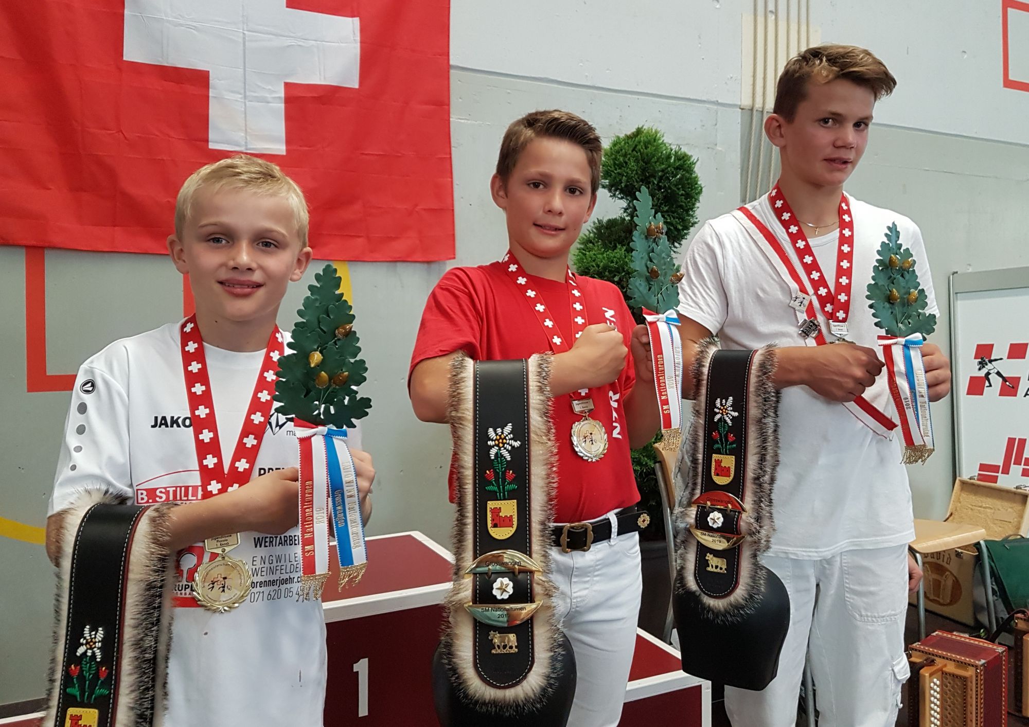 Die Nachwuchssieger, v. l.: Lukas Thomi (JP, NTR Märstetten), Damian Mettler (J1, NT Bilten) und Benjamin Heyden (J2, TV Reichenbach). Die Nachwuchssieger, v. l.: Lukas Thomi (JP, NTR Märstetten), Damian Mettler (J1, NT Bilten) und Benjamin Heyden (J2, TV Reichenbach).